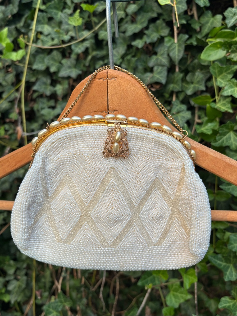 Vintage 1950s Elegant Ivory Beaded Evening Bag with Gold Accents & Chain